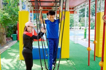 HỌC SINH BMS HỌC CHƯƠNG TRÌNH GIÁO DỤC THỂ CHẤT MỸ BE WARRIOR NHƯ THẾ NÀO?