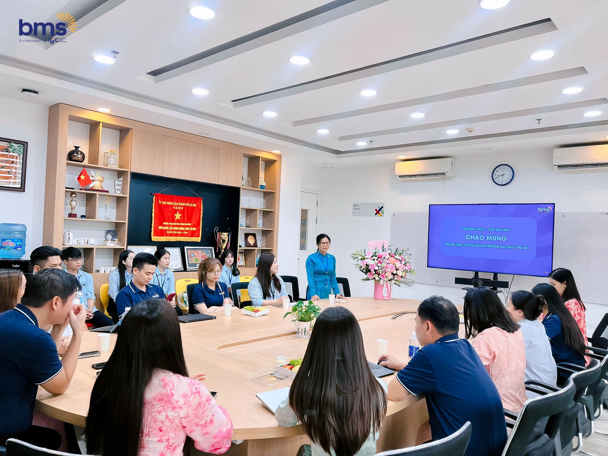 BMS Hà Nội: Trường THCS - THPT Ban Mai chào đón 23 sinh viên thực tập đến Trường Đại học Thủ đô