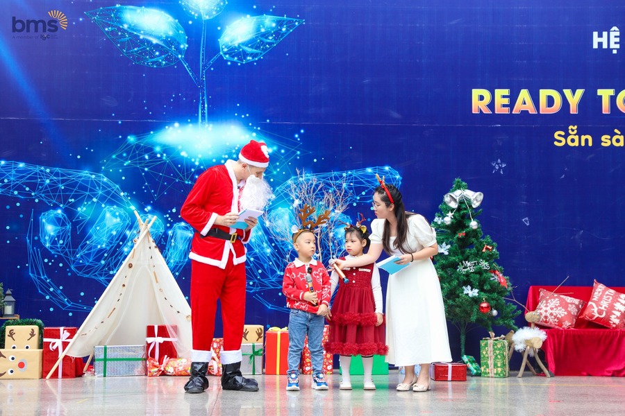 Together We Make A Cozy Christmas – Mùa Giáng sinh ấm áp tại BMS